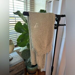 Gymshark | Grey Medium Sweatpants | Men